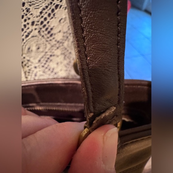 COACH purse! Vintage brown coach purse used in great condition. - Picture 11 of 11